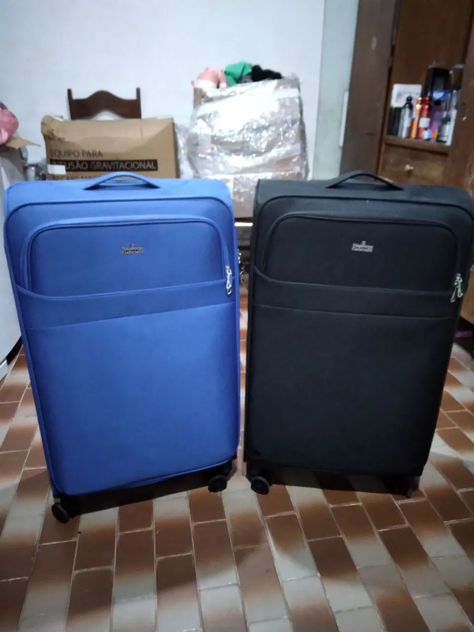 VENDO 2 MALA NOVAS. - Foto 3