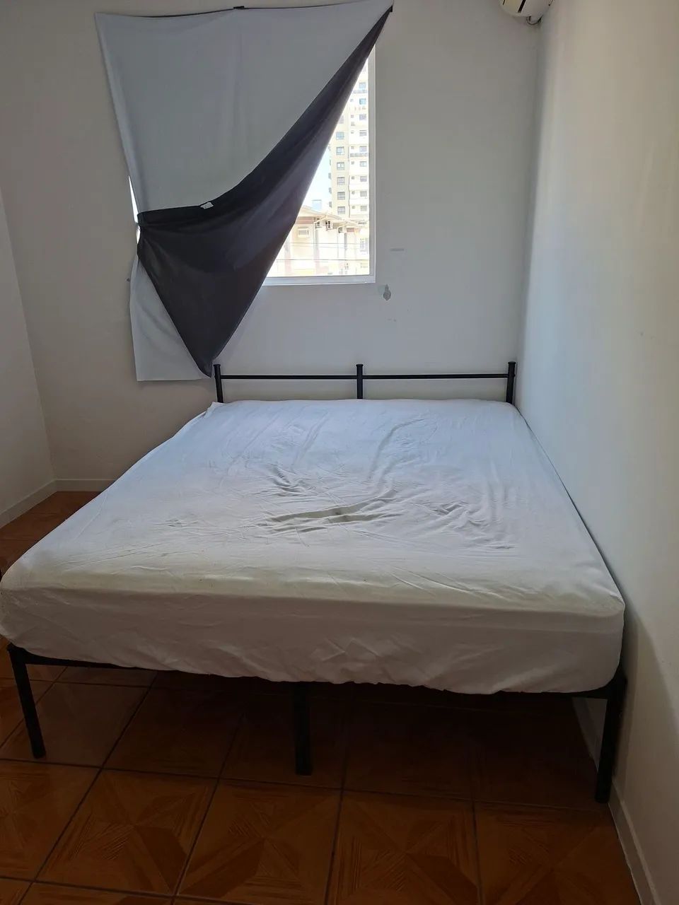 Cama de ferro queen size - Foto 4