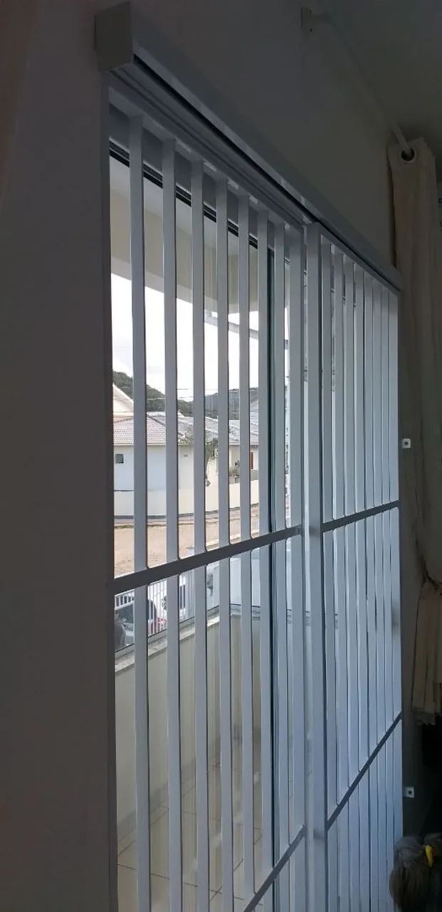 Vendo Grade de correr para área interna  - Foto 2