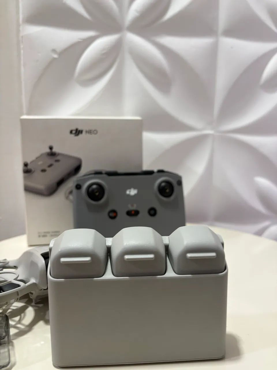 VENDO DJI NEO FLY MORE COMBO + SHOULDER BAG - IMPECAVEL - Foto 5