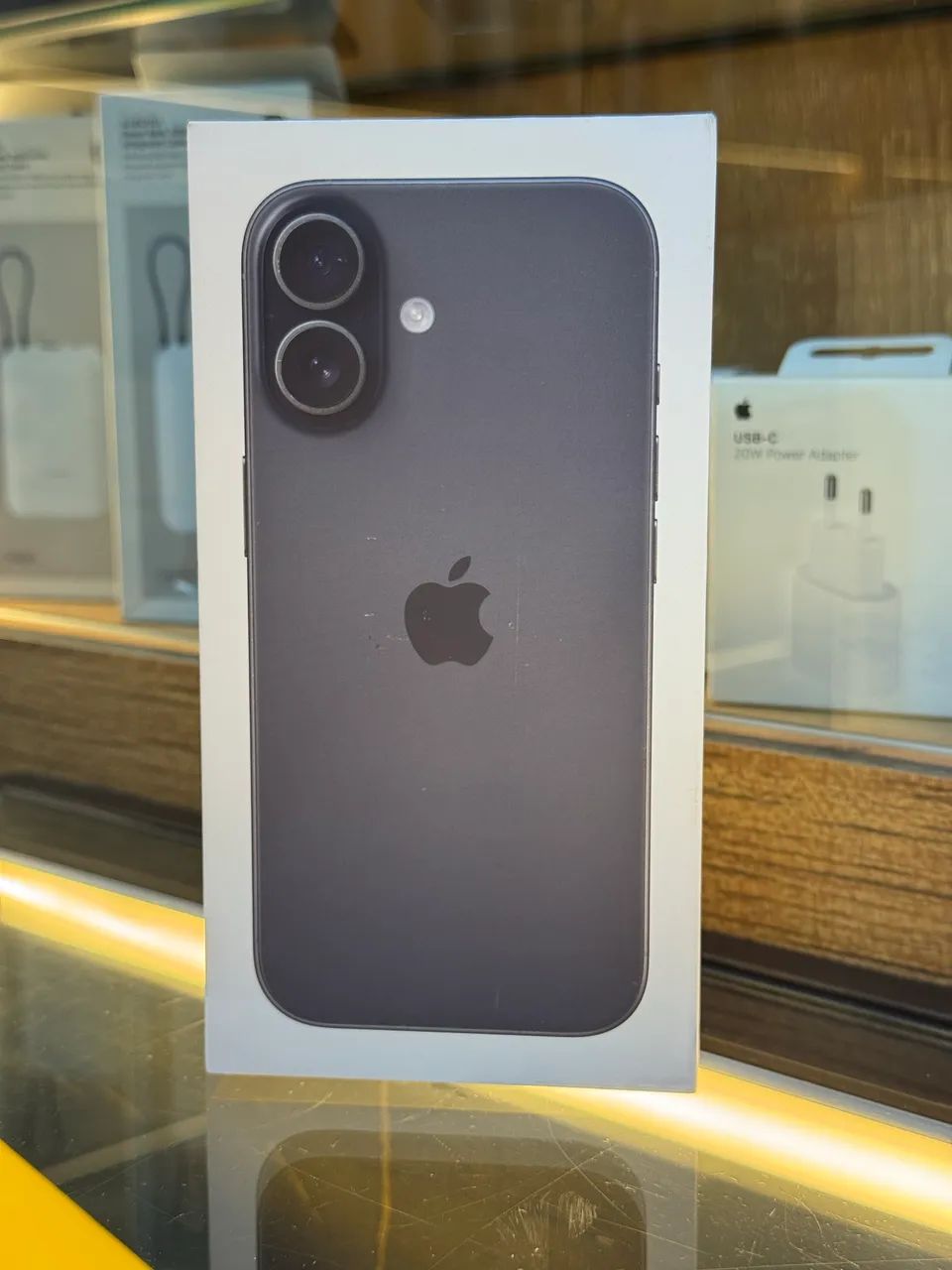 Apple iPhone 17 ブラック 本体 Apple iPhone 17 de 256 GB — Preto | Amazon.com.br