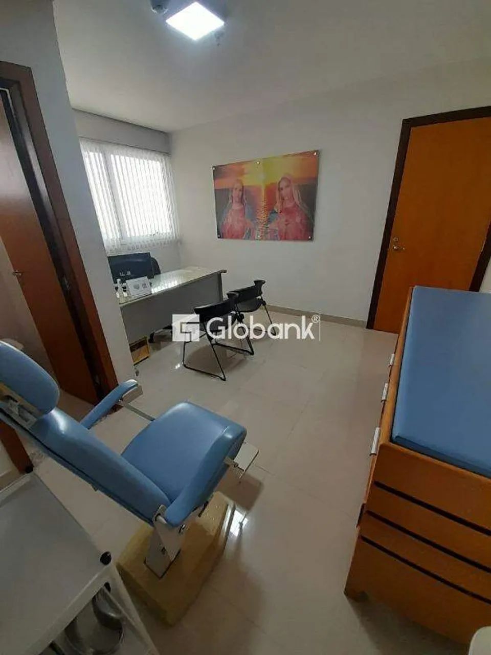 Sala comercial à venda em Centro com 33m² e banheiro. - Foto 2