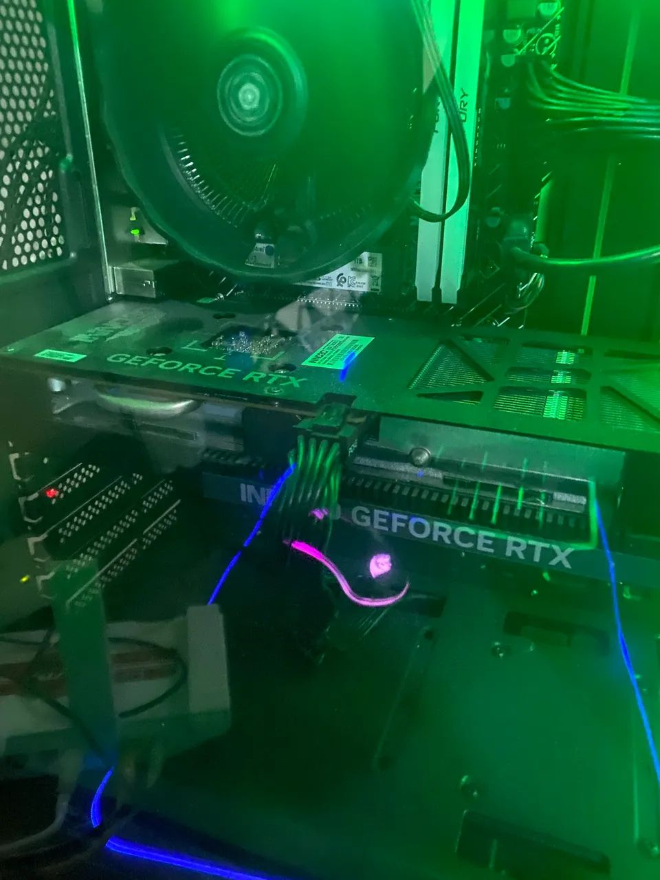 Placa de vídeo Nvidia GeForce 4060 2twin oclock  - Foto 2