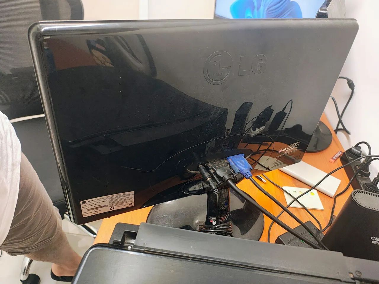 Monitor LG Flatron 20" E2050 LED - Excelente Estado (Funcionando Perfeitamente)