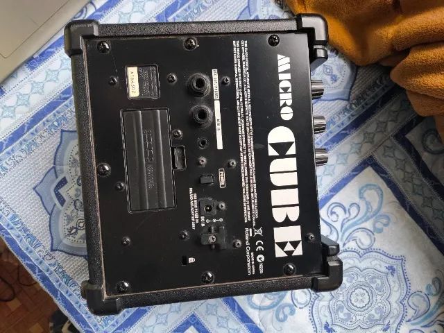 Amplificador Roland micro Cube  - Foto 4