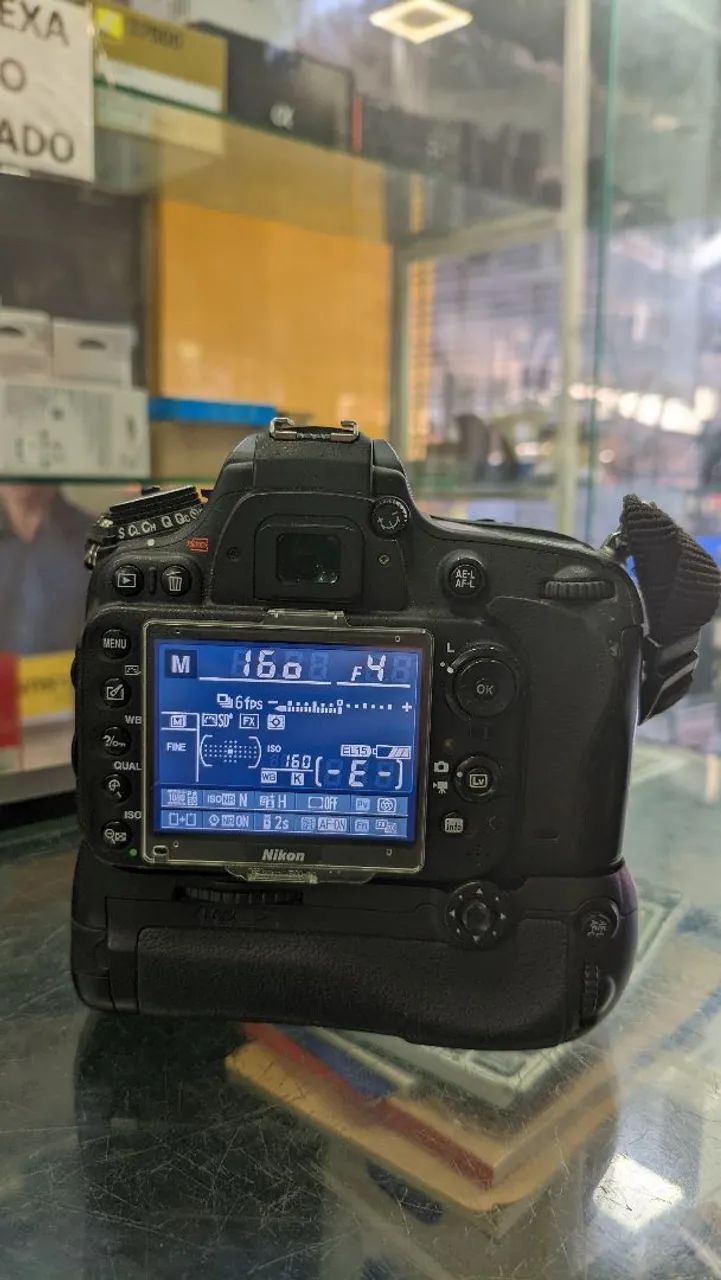 Câmera Nikon D610  - Foto 3