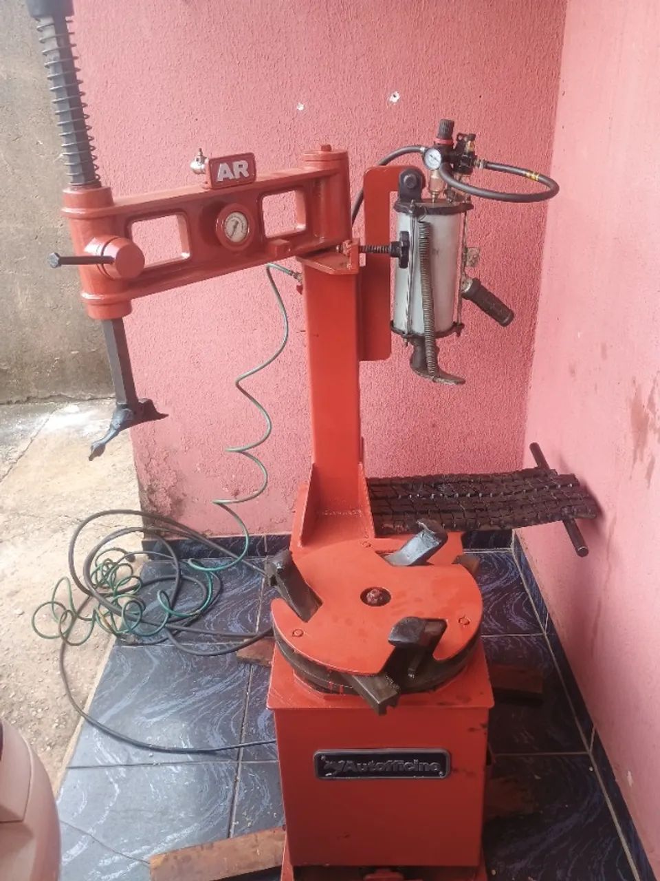 Desmontadora de pneus - Foto 3