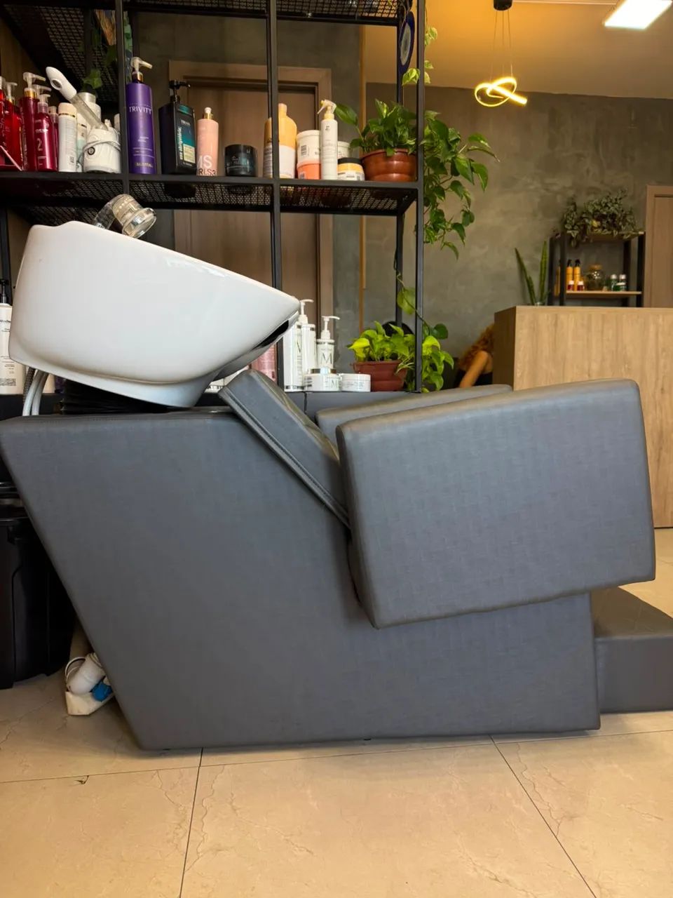 Móveis para Salão Profissional | 3 Cadeiras Ferrante + Lavatório + Carrinho - Foto 4