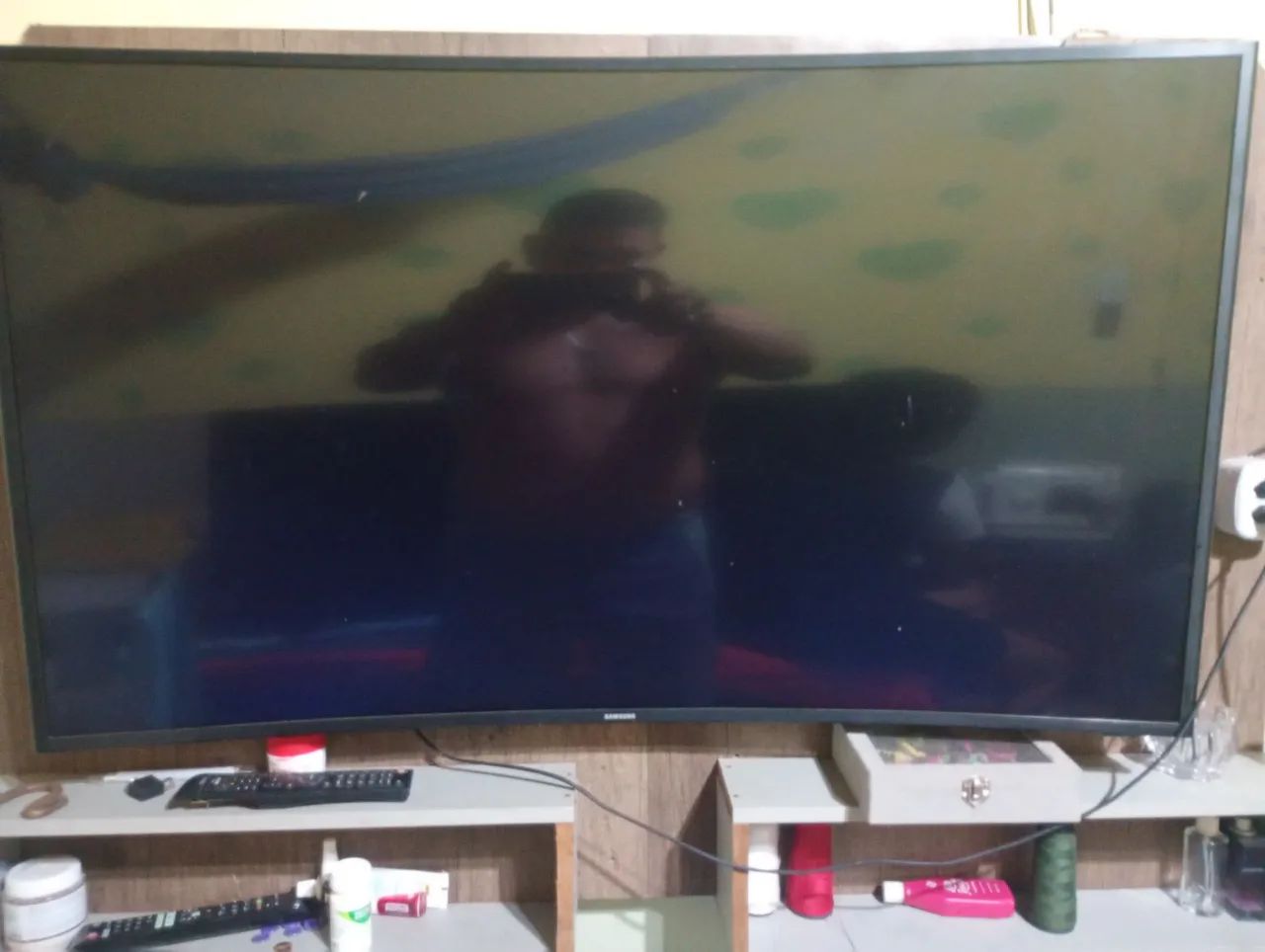 Vendo tv Samsung 50 polegadas smart tela curva  - Foto 5