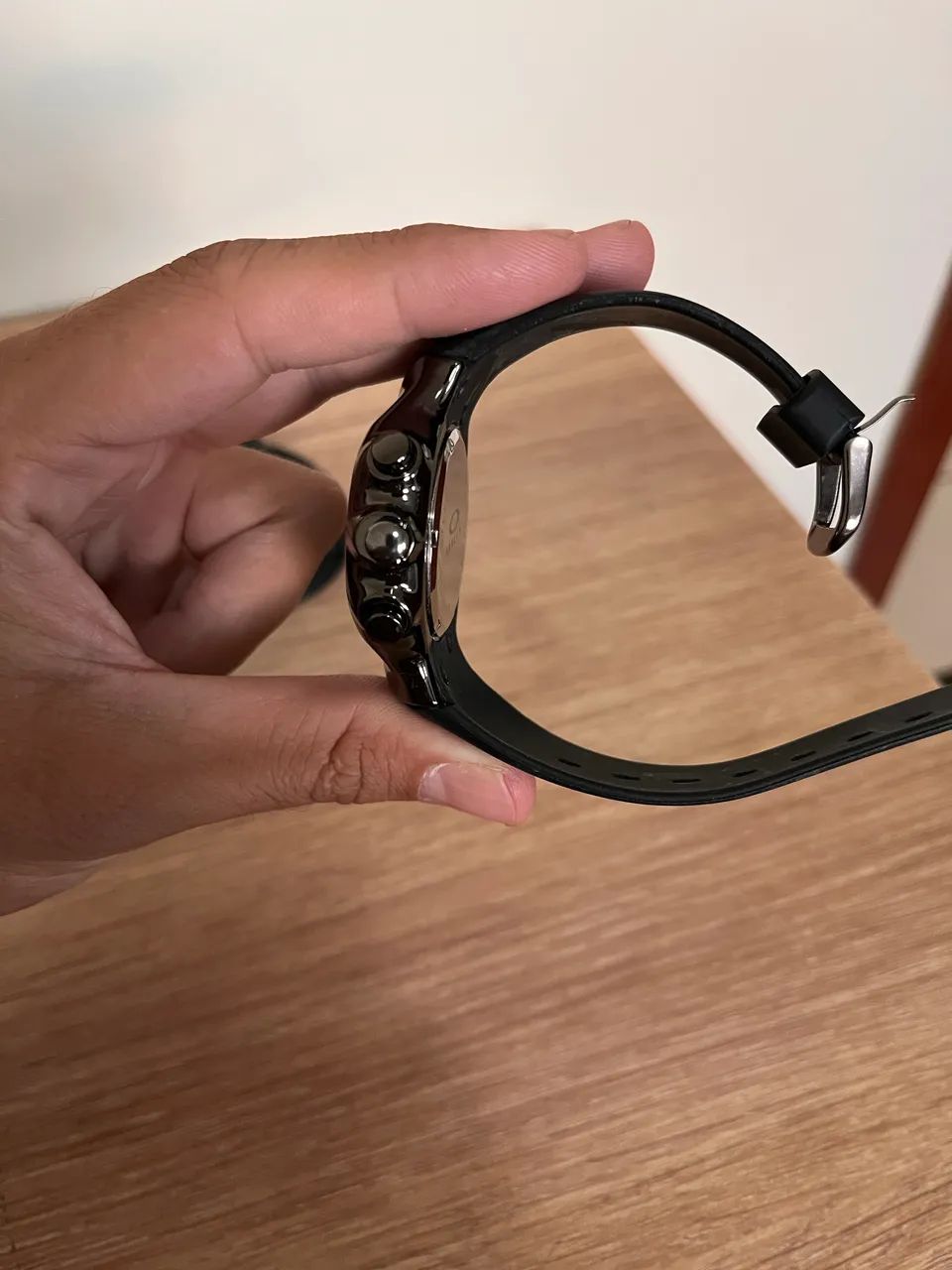 Relógio Oakley Detonador Preto com Vermelho  - Foto 5