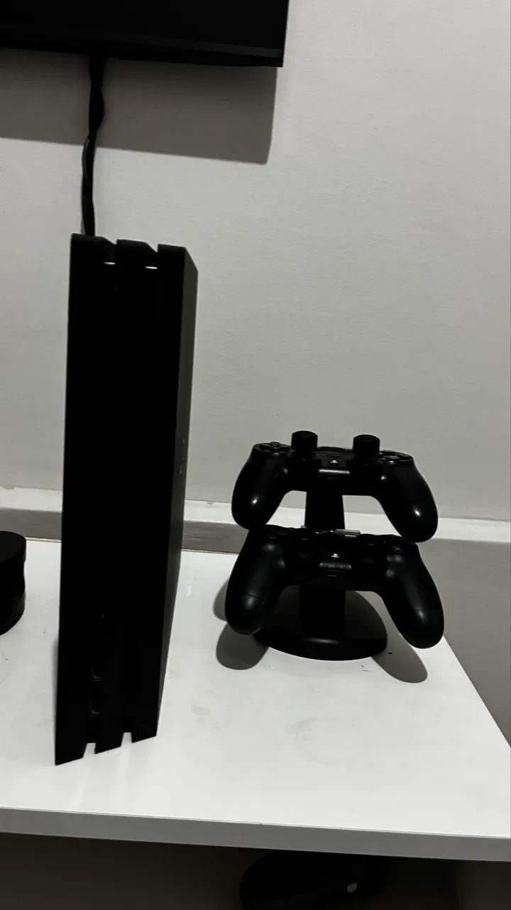 PS4 PRO 1TB - Foto 3