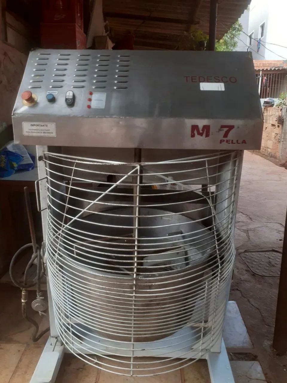 Batedeira de massa de salgadinho 