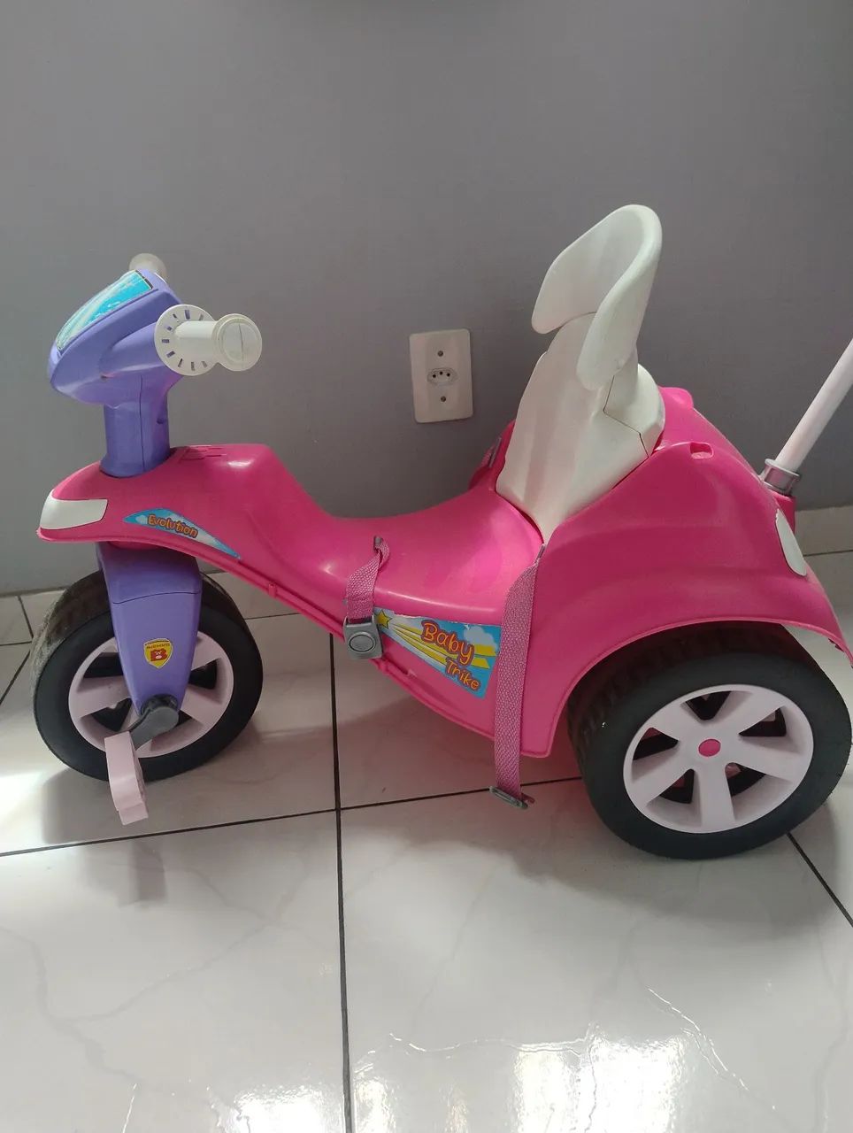 Carrinho de passeio menina (Velotrol) - Foto 2