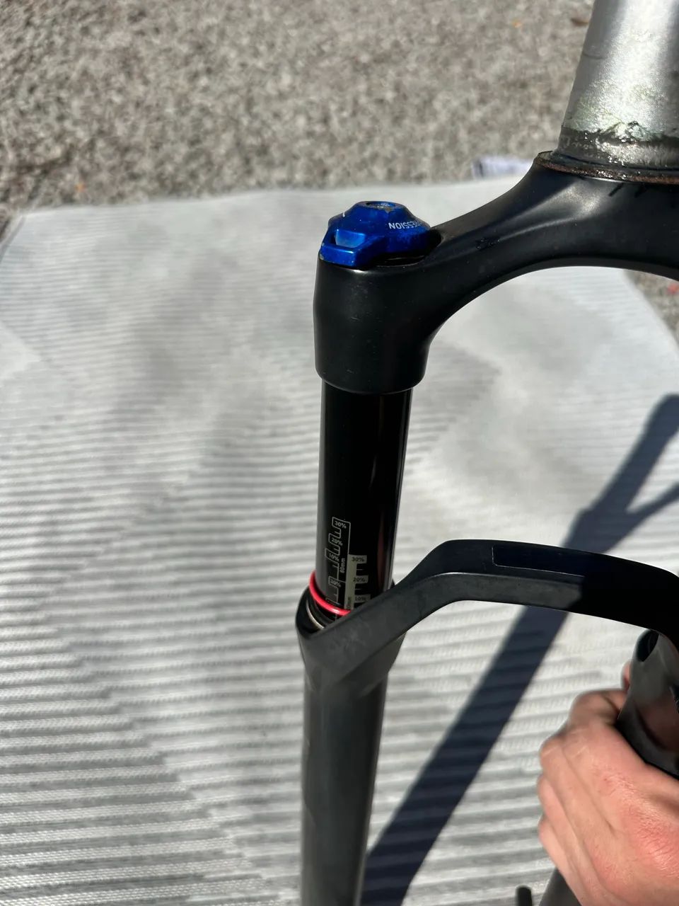 Suspensão Rockshox Reba  - Foto 5