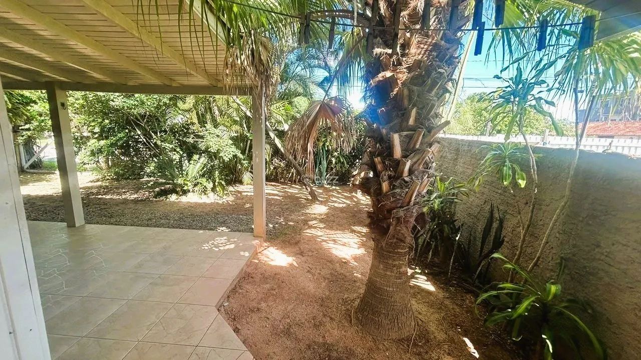 Terreno com 429m² - Campeche - Florianópolis - SC