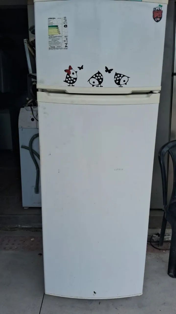 GELADEIRA 