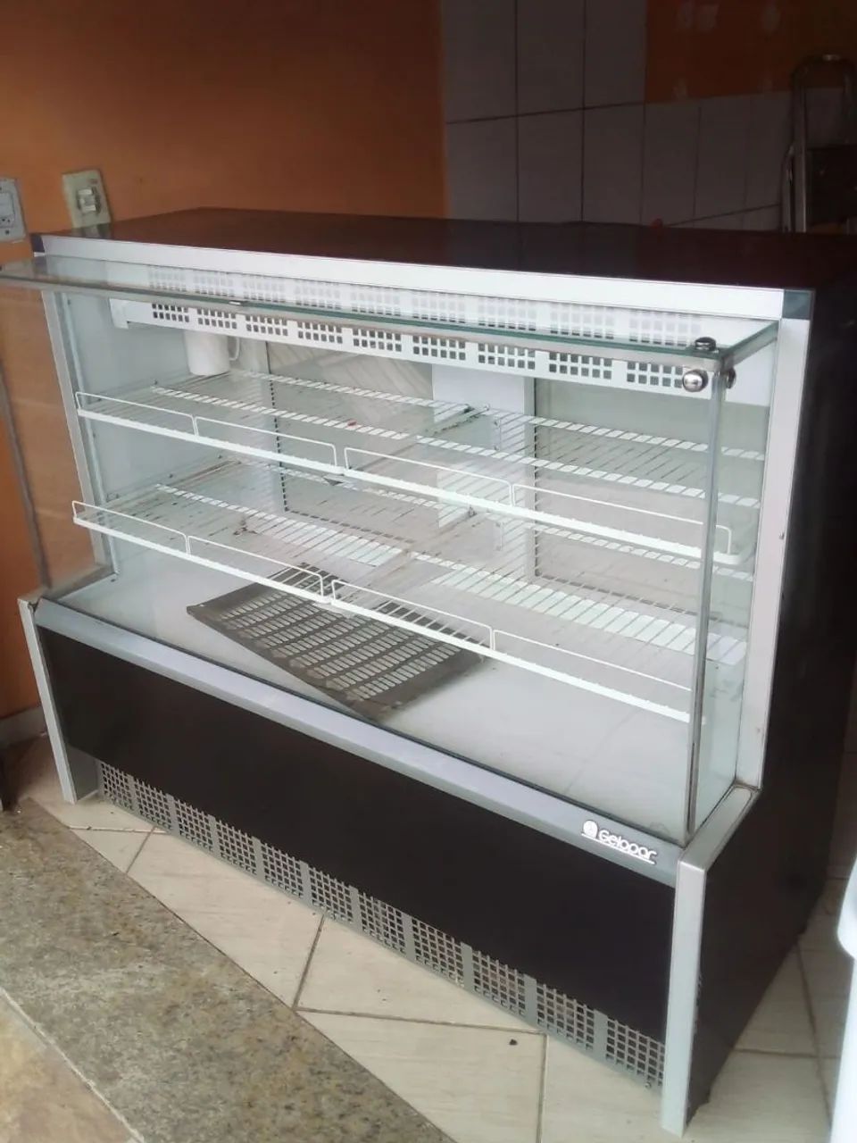Montagem de lanchonete e restaurante