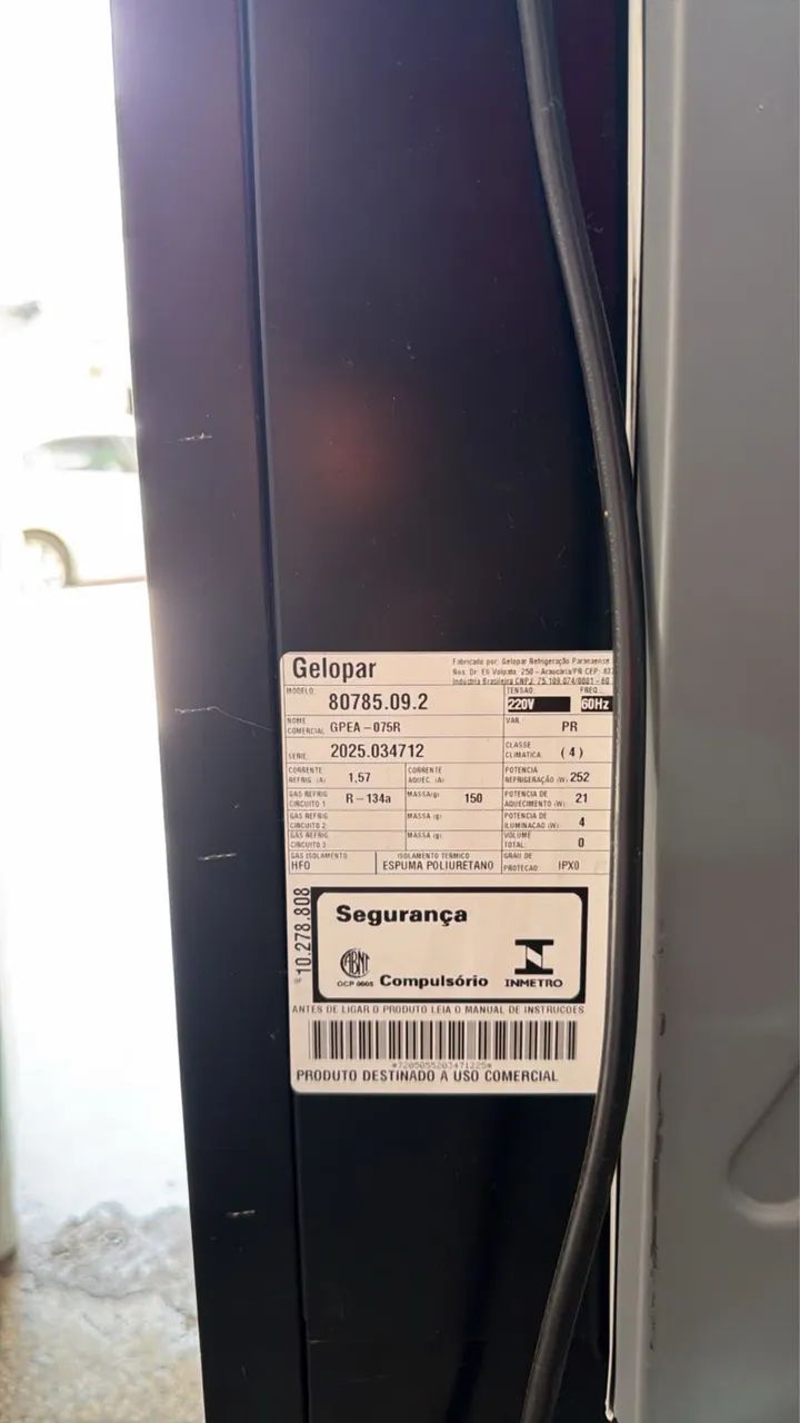 Vitrine Refrigeradora GELOPAR GPEA 075R - Foto 4