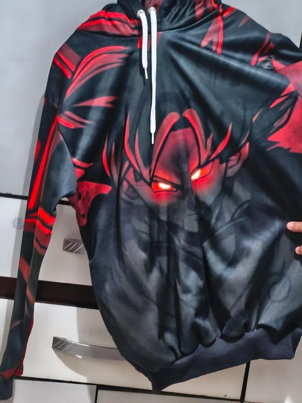 (Valor negociável) Blusa de frio com Capuz (NUNCA USADA) Tam M - Dragon Ball - Foto 2