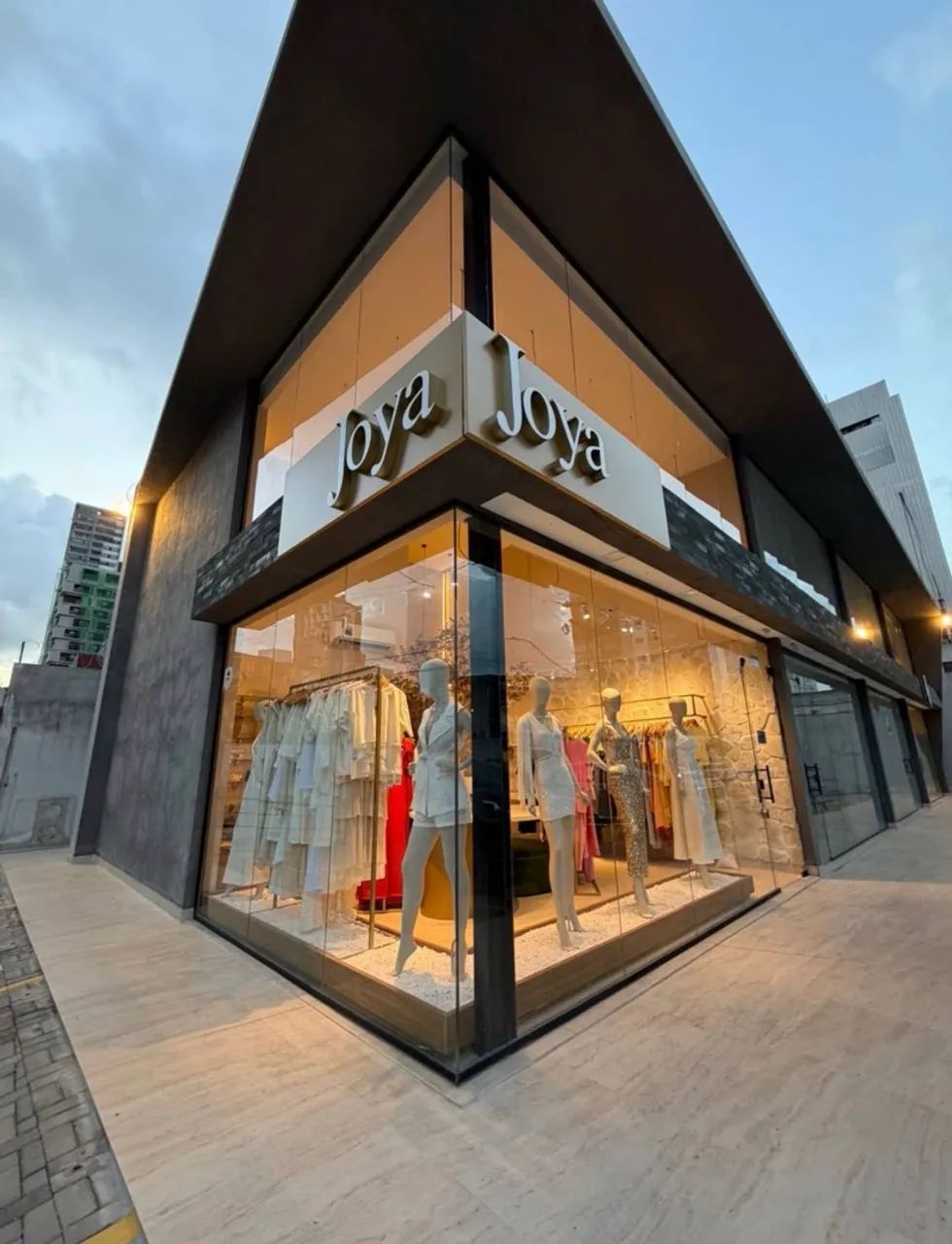 Repasse loja comercial de roupa em manaira 