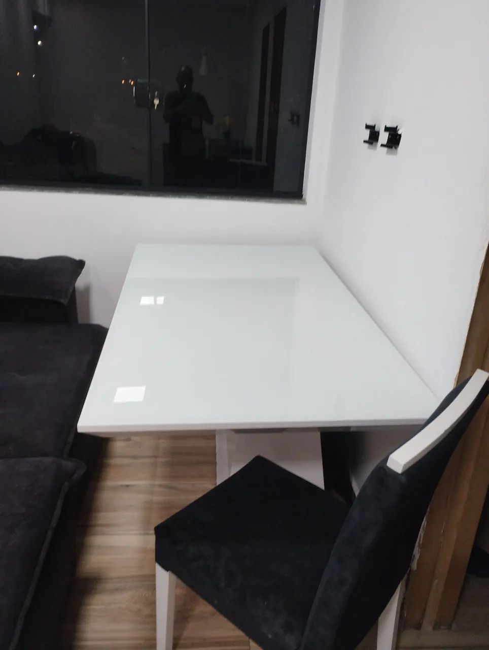 Sofá retrátil (3 lugares) e Mesa de Jantar (6 cadeiras) - Foto 2