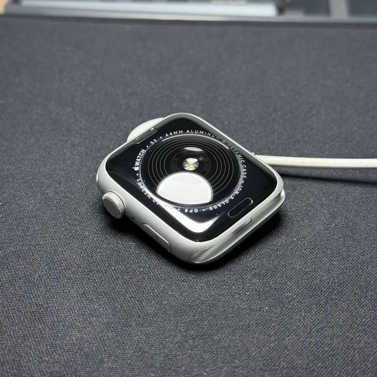 Apple Watch SE 2ª Geração 44mm GPS Silver  - Foto 2