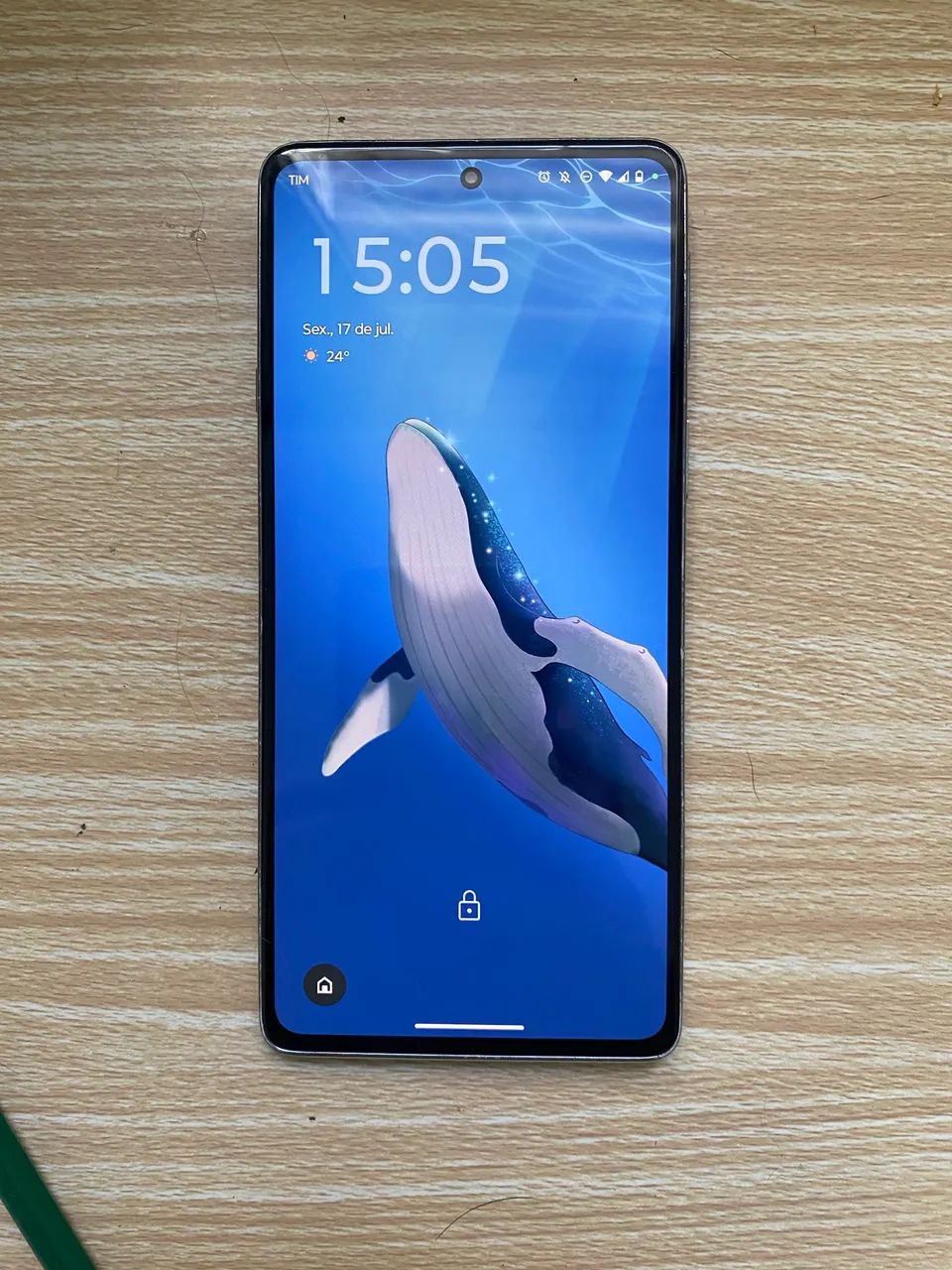 Motorola MOTO EDGE 20