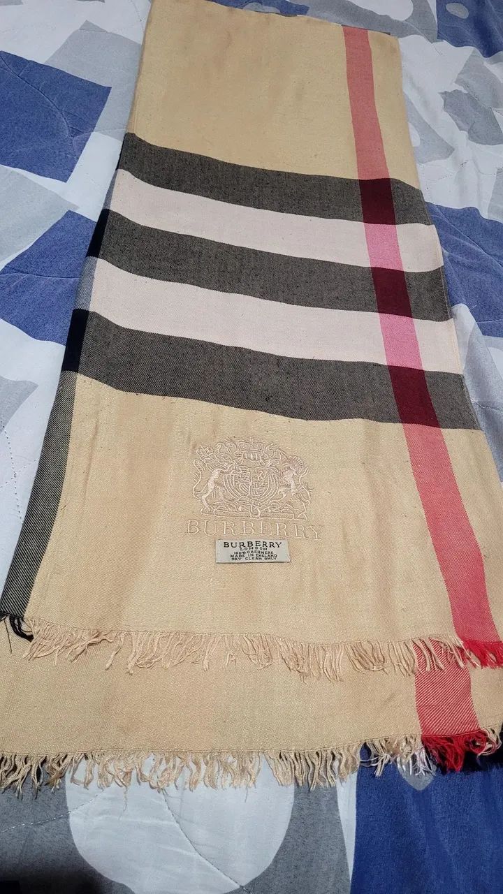 Lenço/ cachecol - scarf Burberry 100% cashmere - peça original 