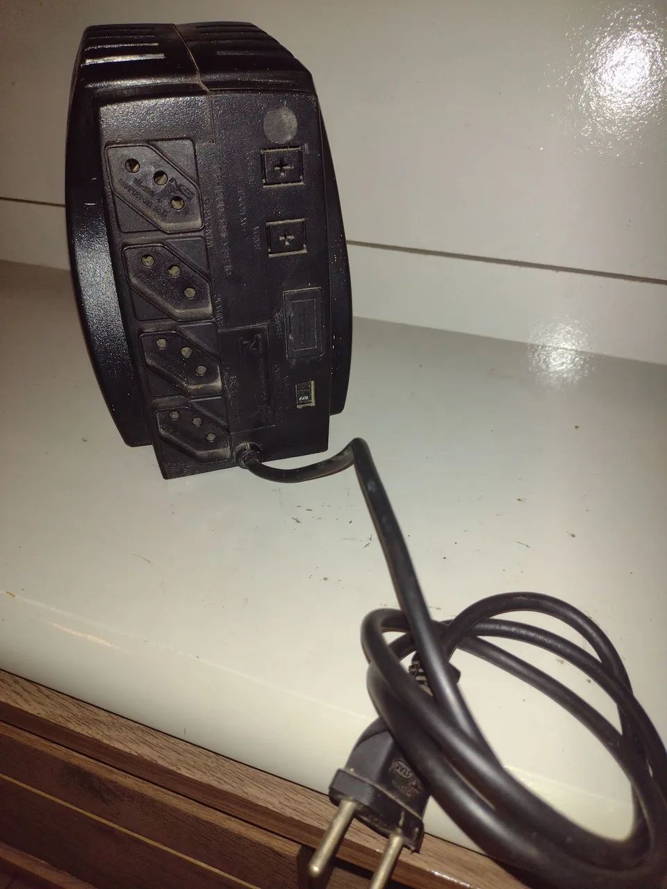 ESTABILIZADOR 300 VA - Foto 3