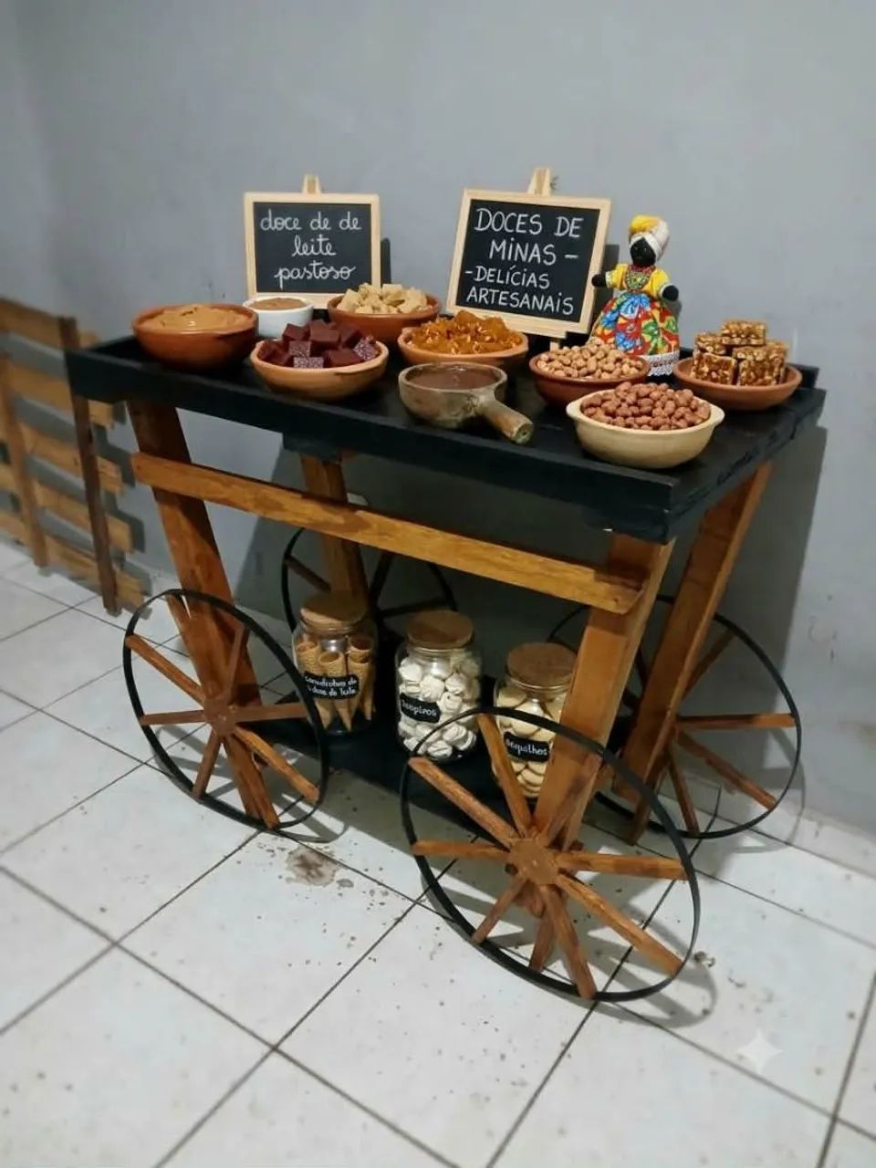 Expositor mafeira carroça  - Foto 2