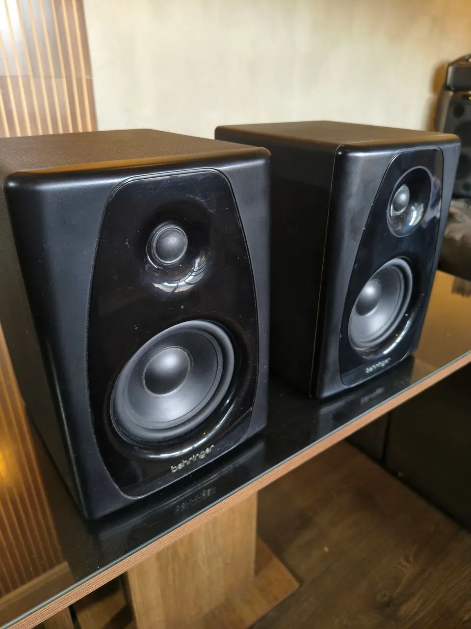Monitor Behringer studio 50 USB