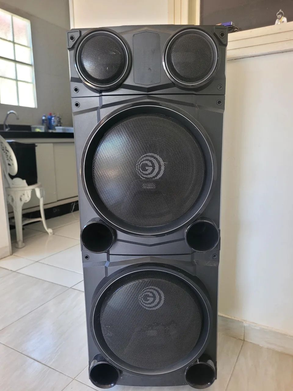 Caixa de som gradiente 1200w zerada - Foto 2