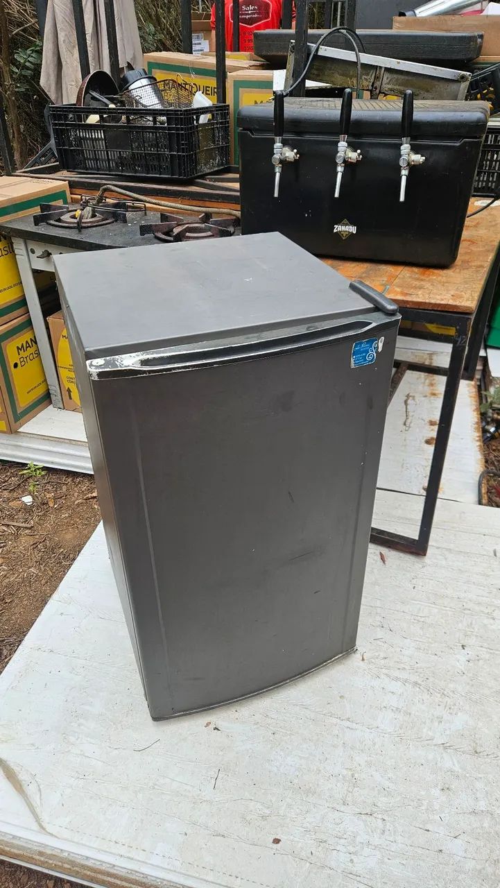 Frigobar Electrolux 