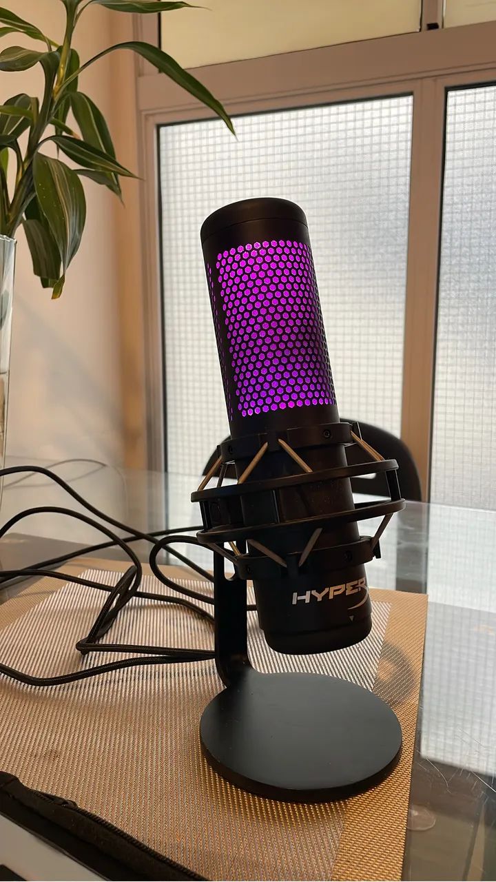 Microfone condensador hyperx quadcast s 