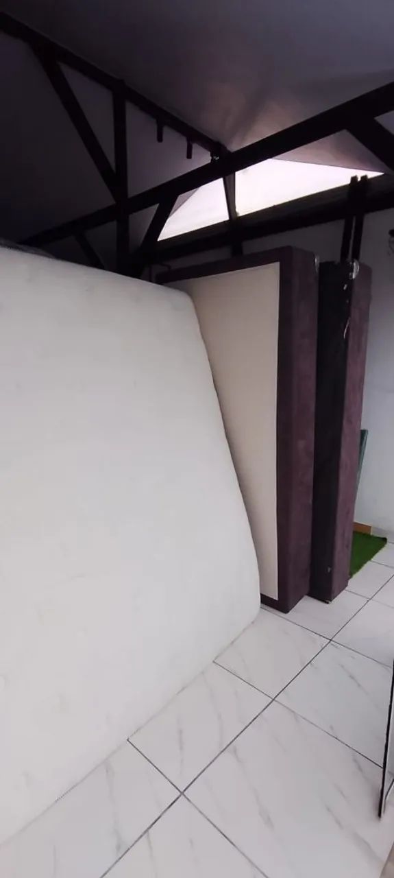 Excelente Cama Box King Size 