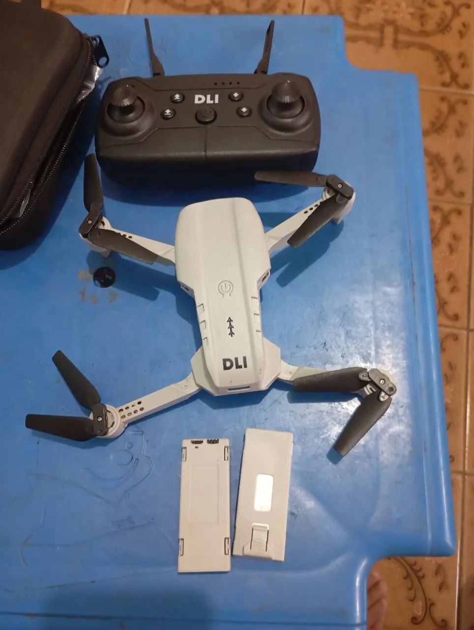 Drone DLI com 2 baterias