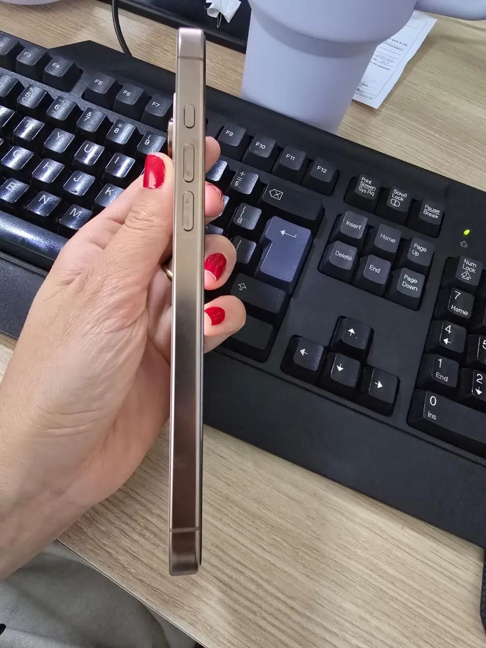 iPhone 16 Pro Max 512 Gb Bateria 91%  - Foto 2