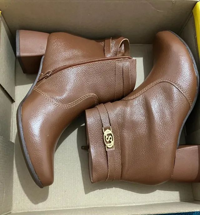 Bota usaflex numero 38