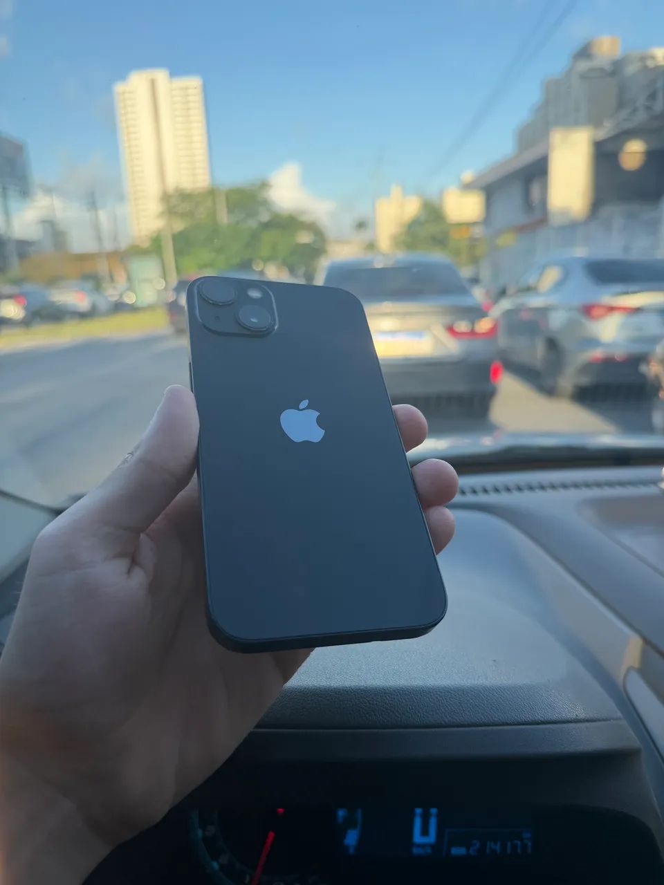 IPHONE 13 (128gb) 