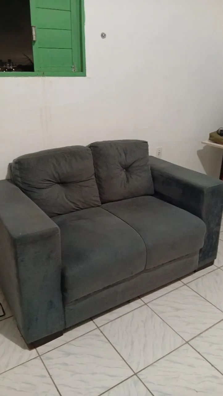 Sofá 2 lugares e Puff