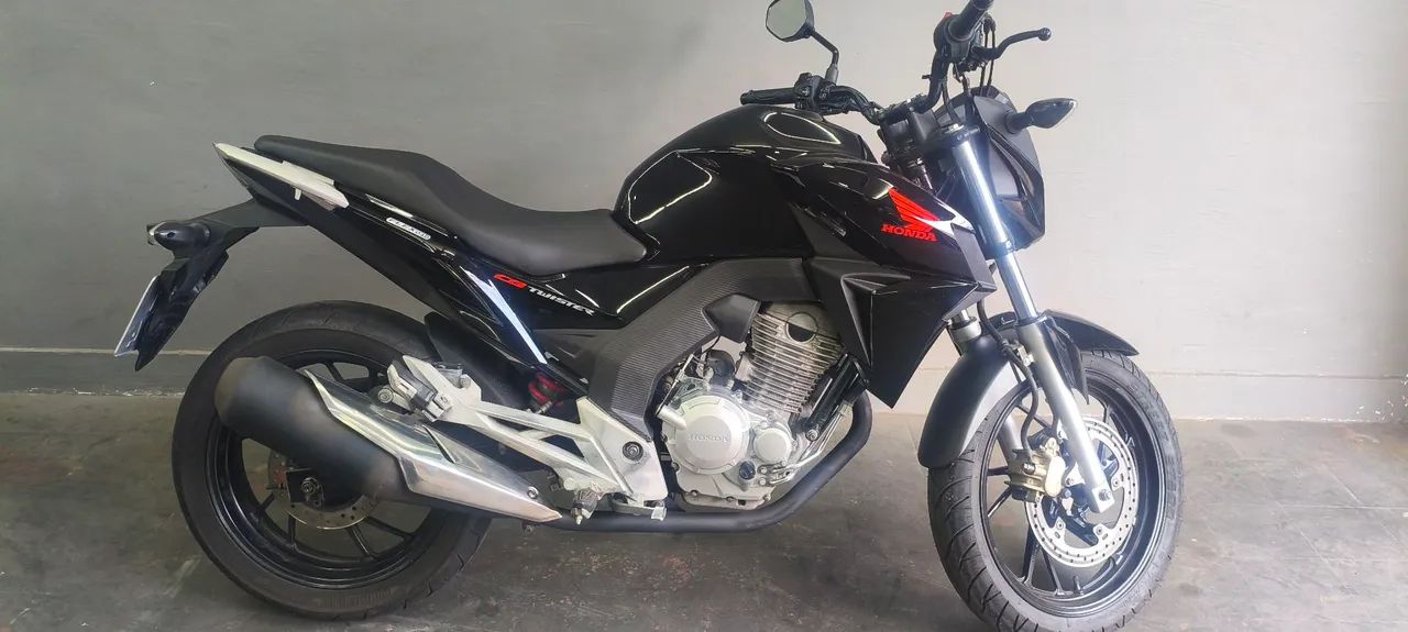 CB 250 Twister 2015  - Foto 2