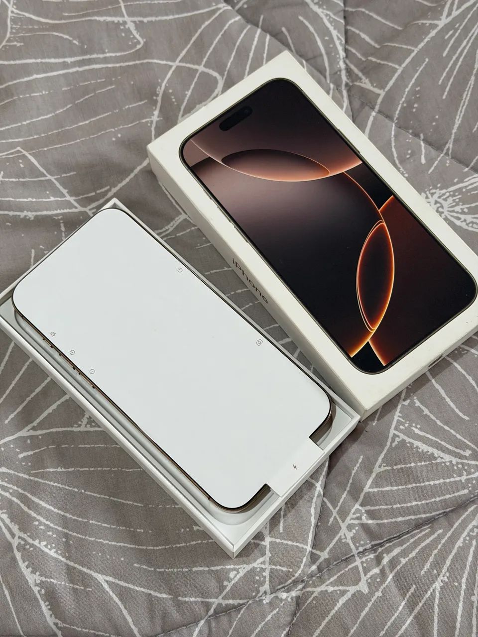 iPhone 16 Pro Max - Foto 5