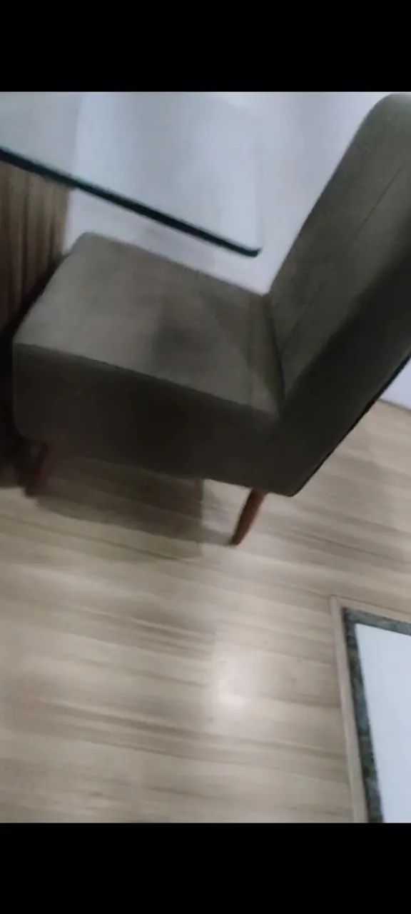 Mesa de jantar com 4 cadeiras em perfeito estado  - Foto 4
