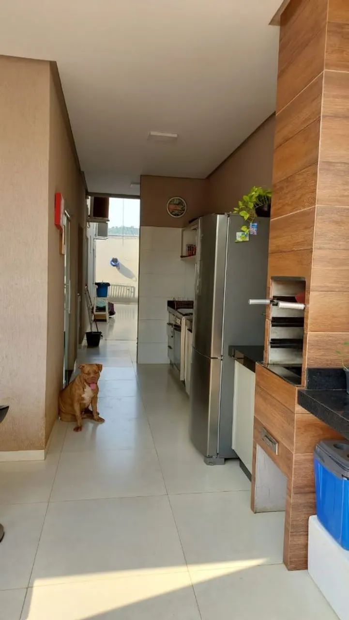 Casa com piscina, 3 quartos. - Foto 3
