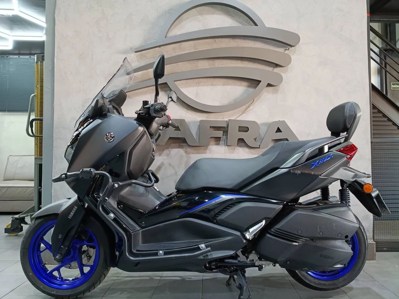 YAMAHA XMAX 300 CONNECTED ABS - Foto 2