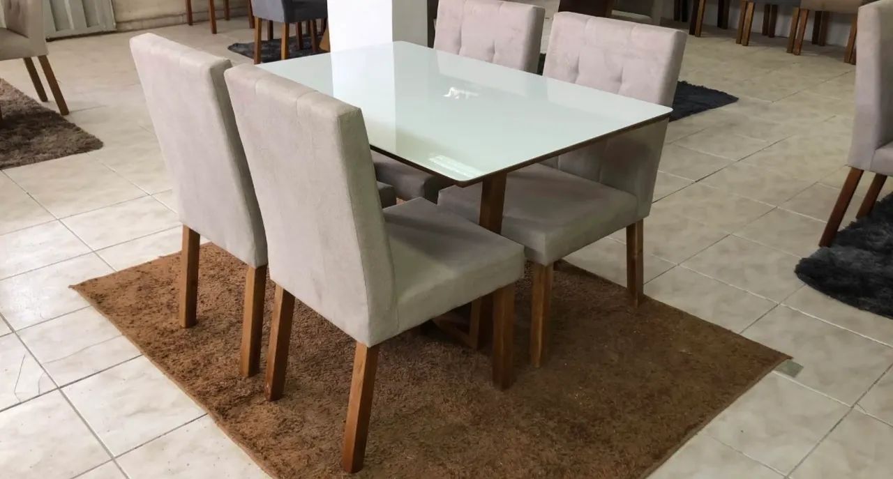 Mesa com 4 cadeiras MADEIRA MACIÇA  - Foto 4