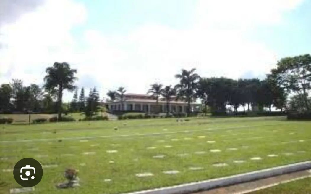 Jazigo triplo -  Cemitério Parque das Acácias 