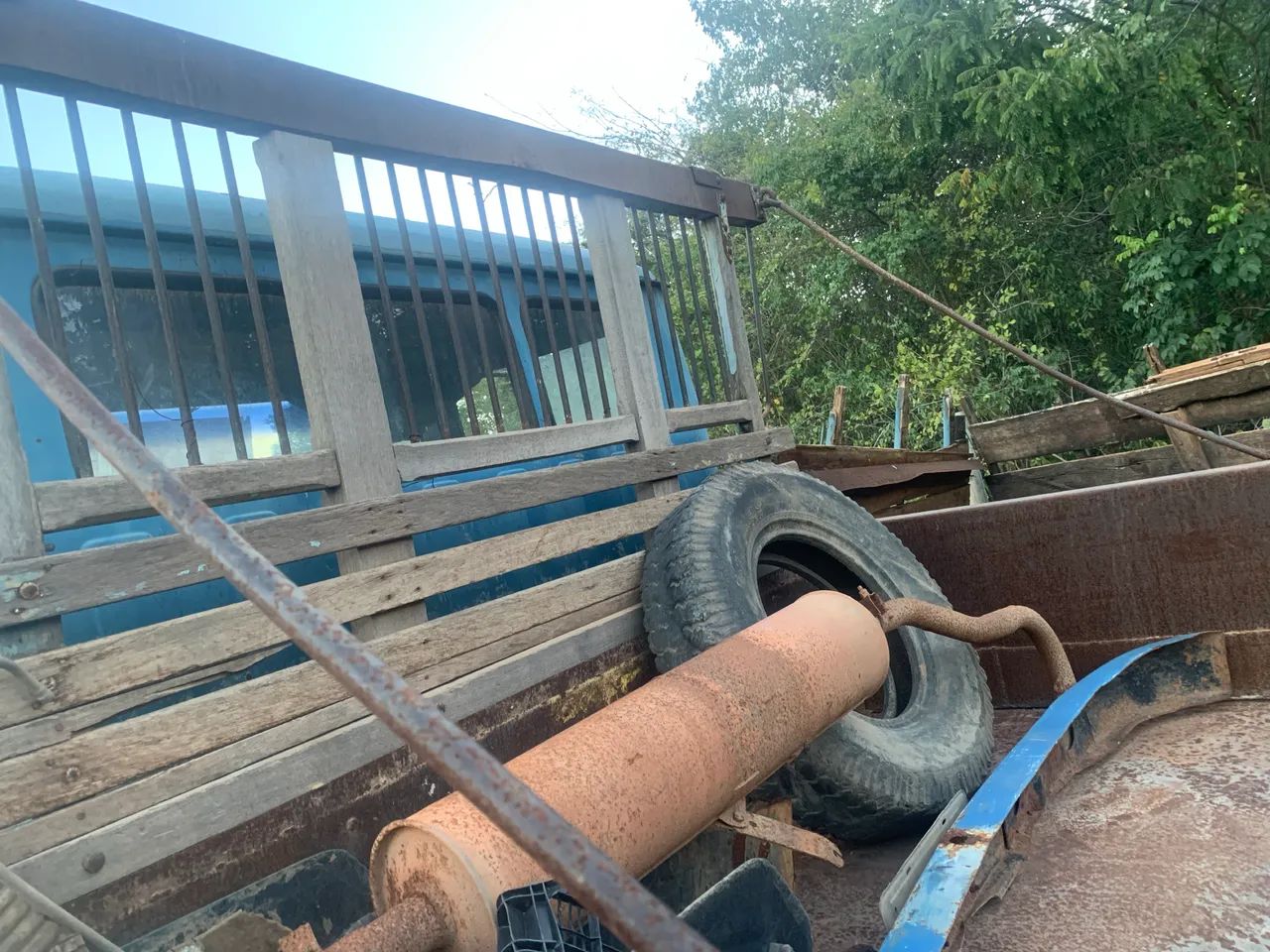 Carroceria de 608 - Foto 2