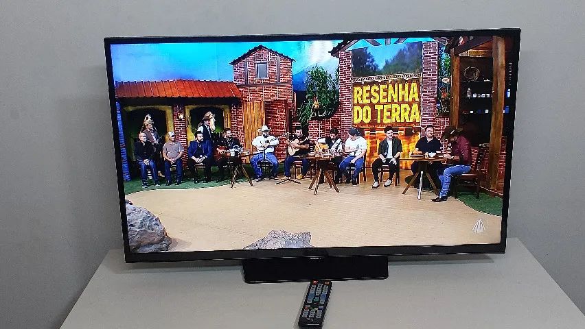 Tv LED 40 polegadas Samsung 40H4200 - Hd - Conversor digital integrado - ac. Cartão