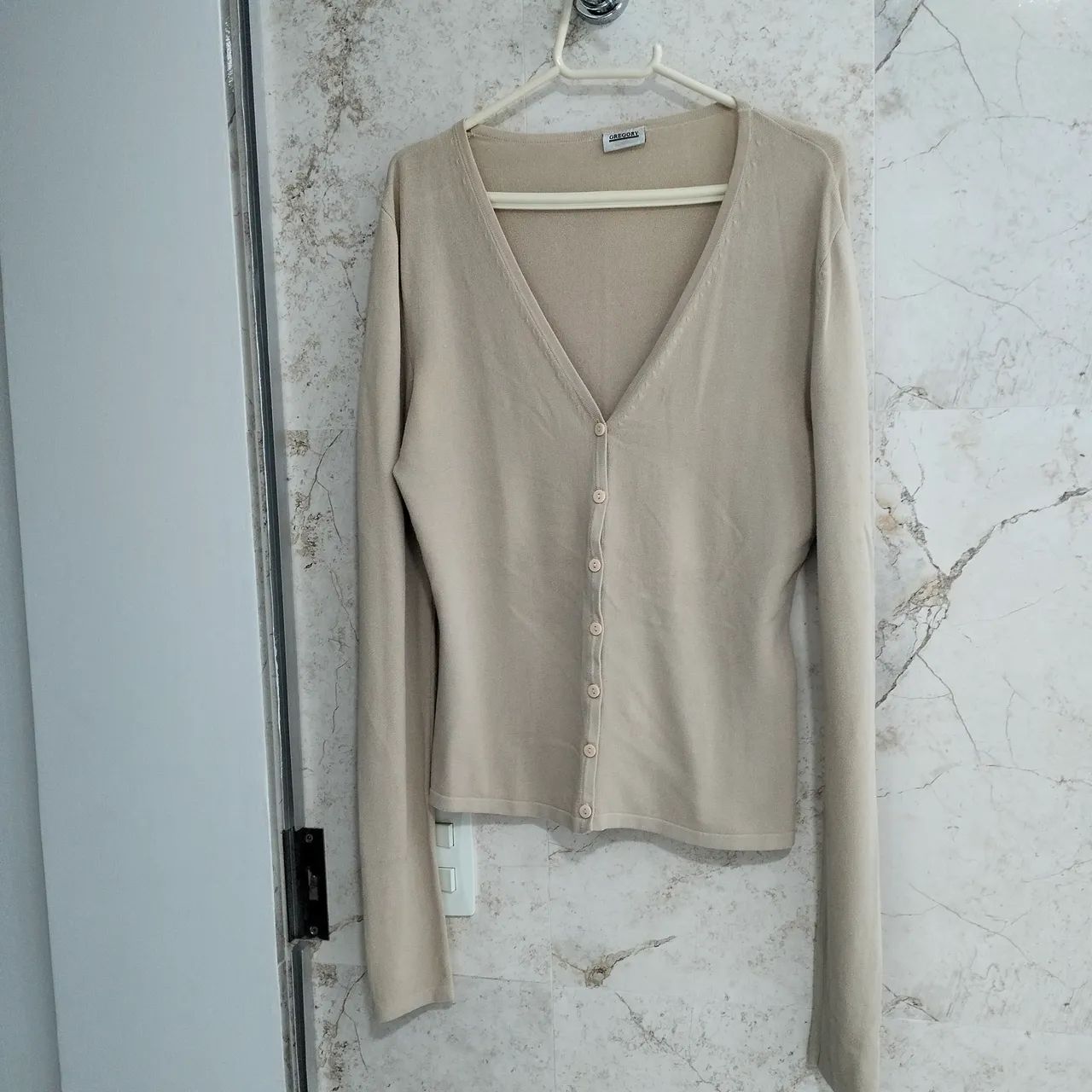 Lote de 5 blusas de manga longa. - Foto 2